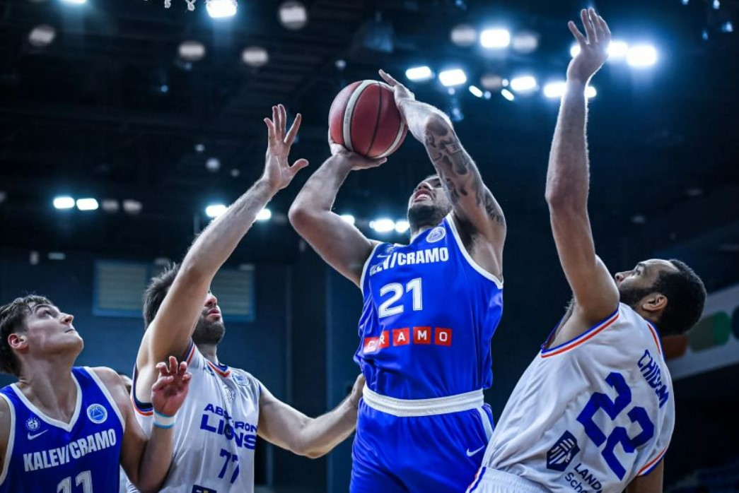 «Абшерон Лайонс» проиграл в Баку эстонскому клубу