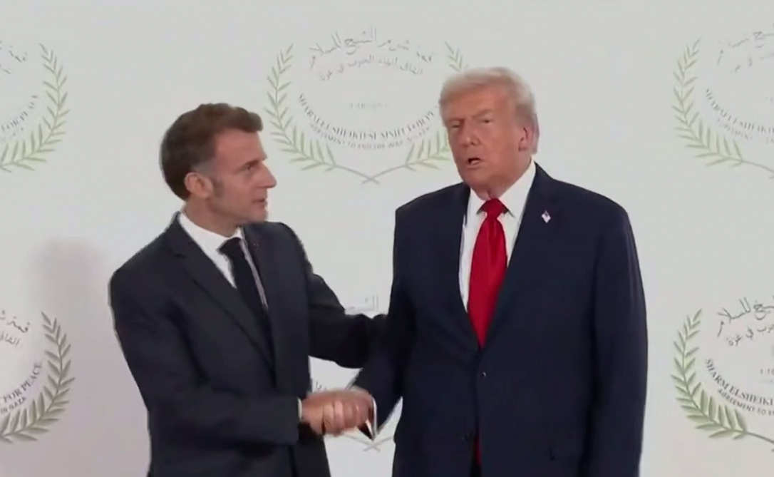 Рукопожатие Трампа и Макрона длилось 30 секунд
