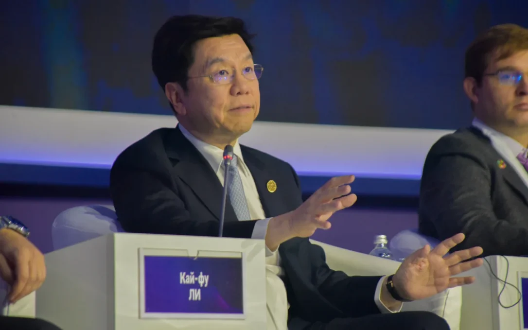 Ли Кай-Фу назвал три сценария будущего искусственного интеллекта