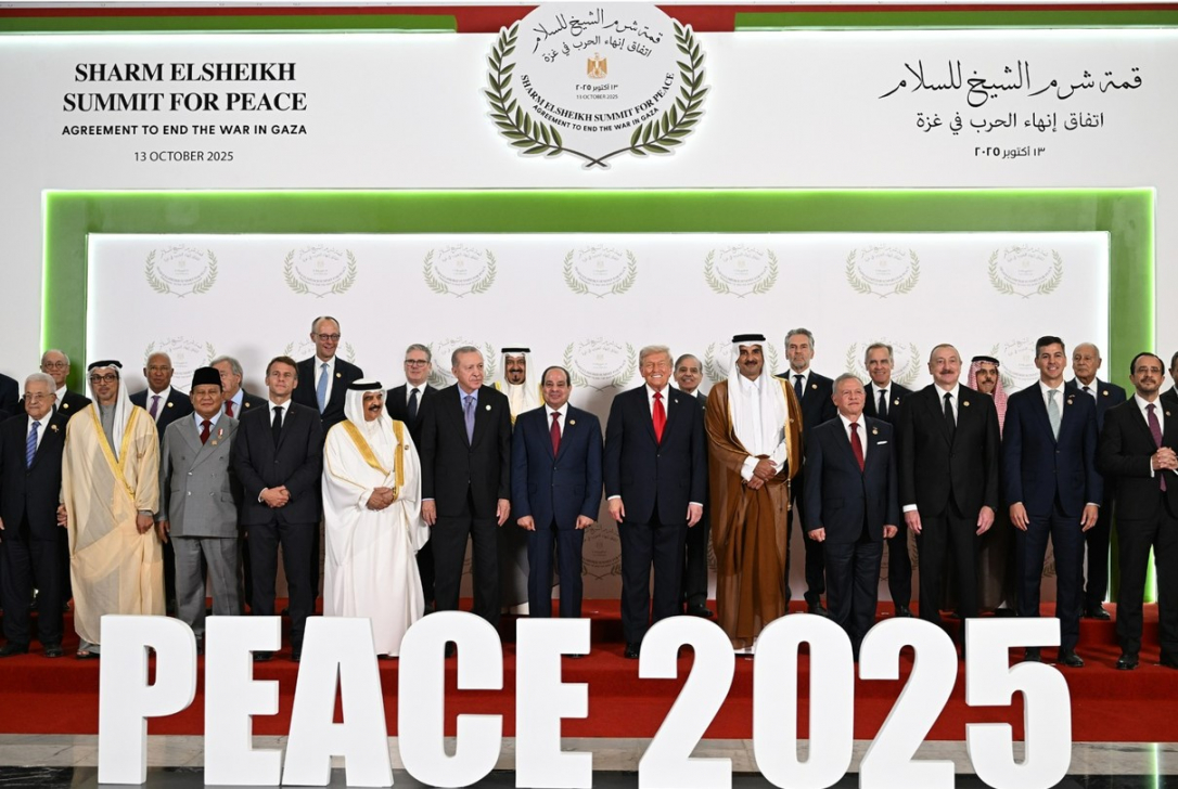 Алиев сделал публикацию с саммита в Египте