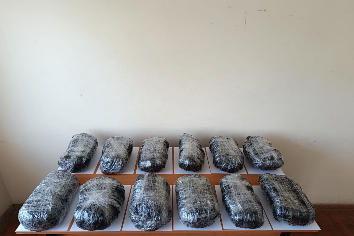 Из Ирана в Азербайджан дроном пытались перекинуть около 13 кг наркотиков