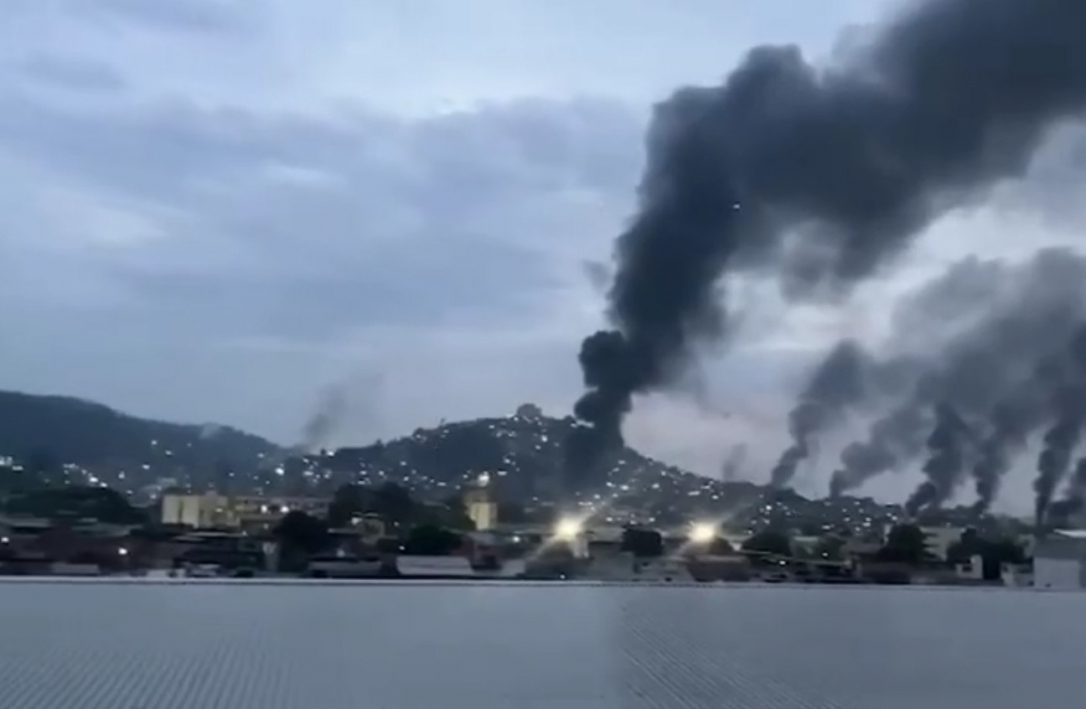 Полицейская операция превратила север Рио-де-Жанейро в зону боевых действий