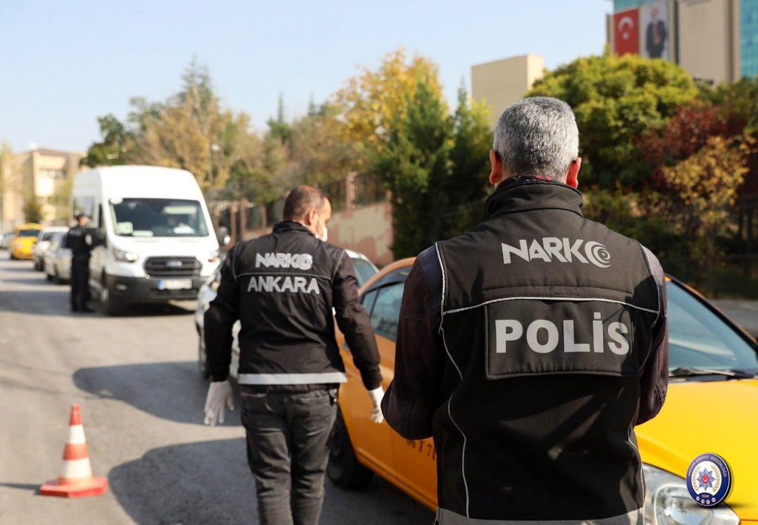 Масштабная операция против наркоторговцев в Турции