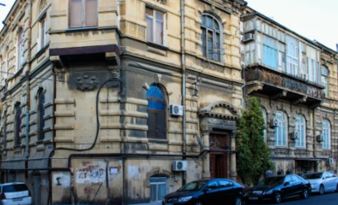 Историческое здание в центре Баку не будут сносить