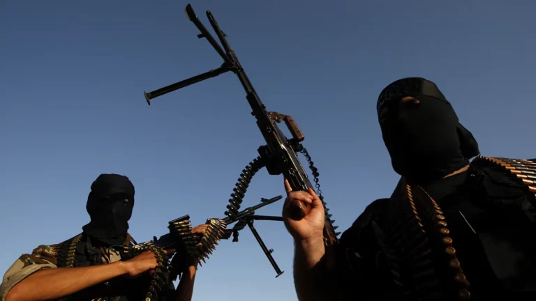 İŞİD-in yeni hədəfi MDB-dir? İŞİD Qərbə xidmət edir? - Rusiya kəşfiyyatının açıqlaması