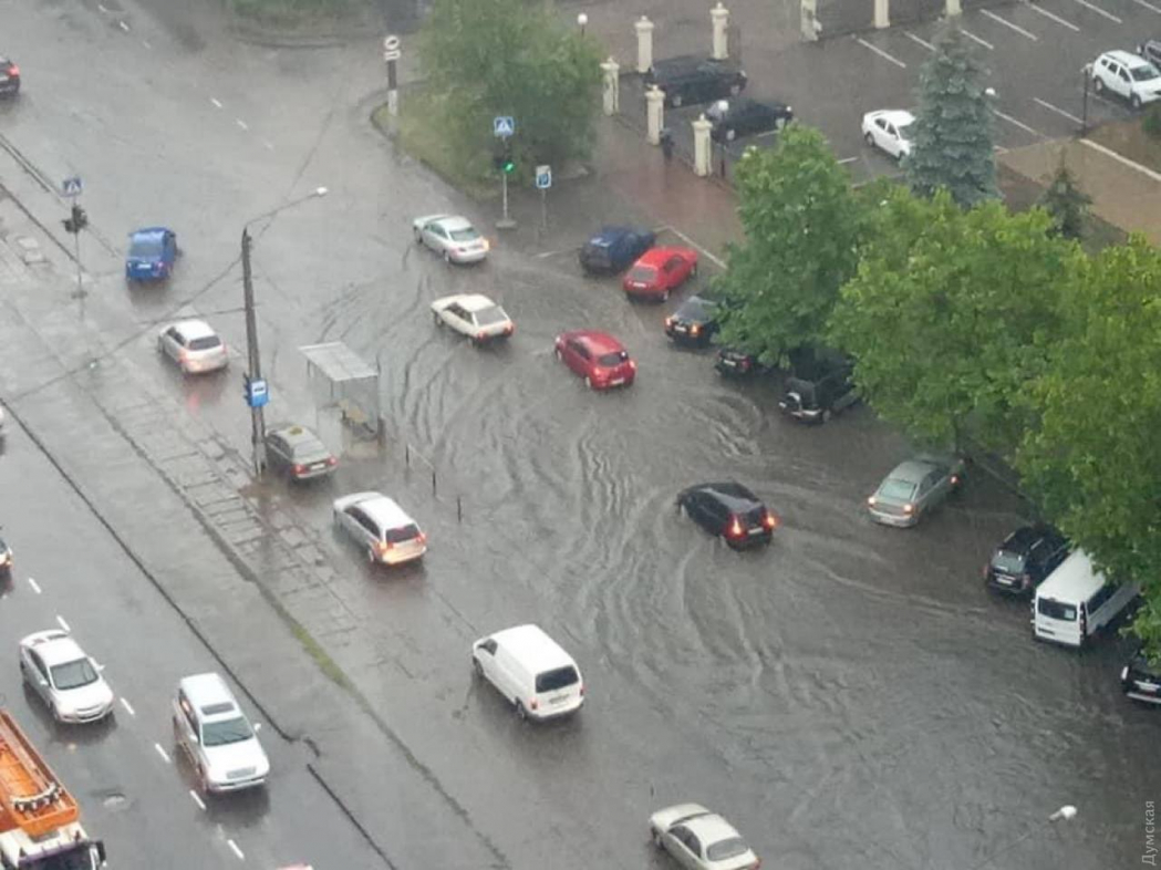 Одессу затопило: из-за непогоды погибли 9 человек