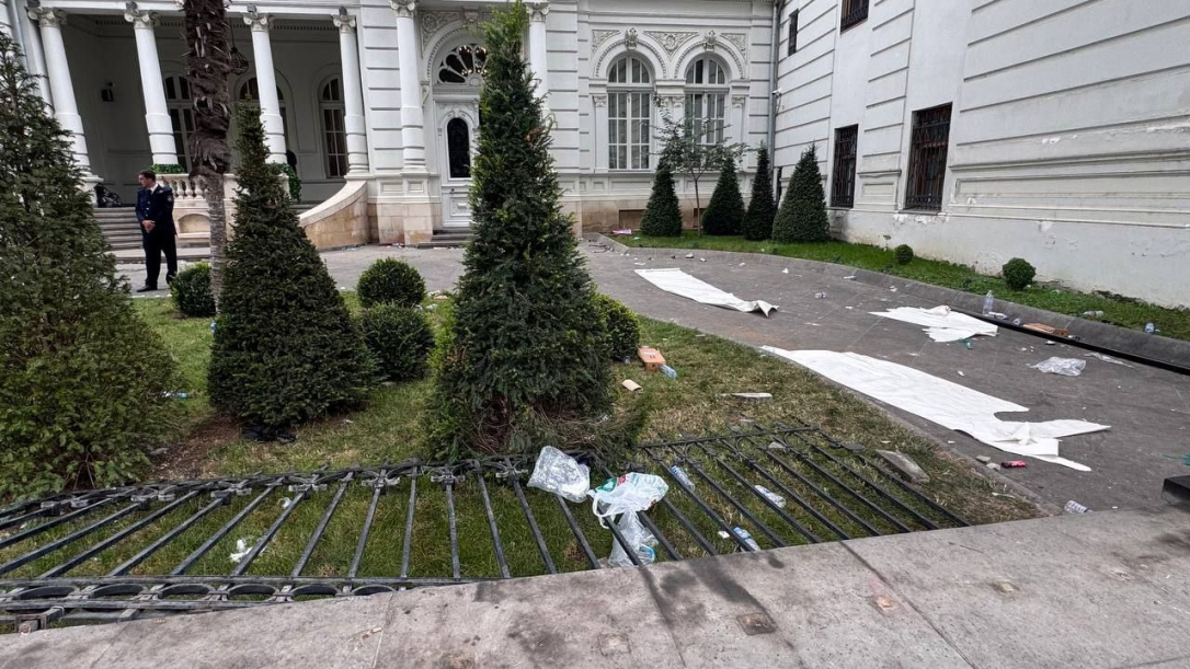 Центр Тбилиси превратился в поле разрушений