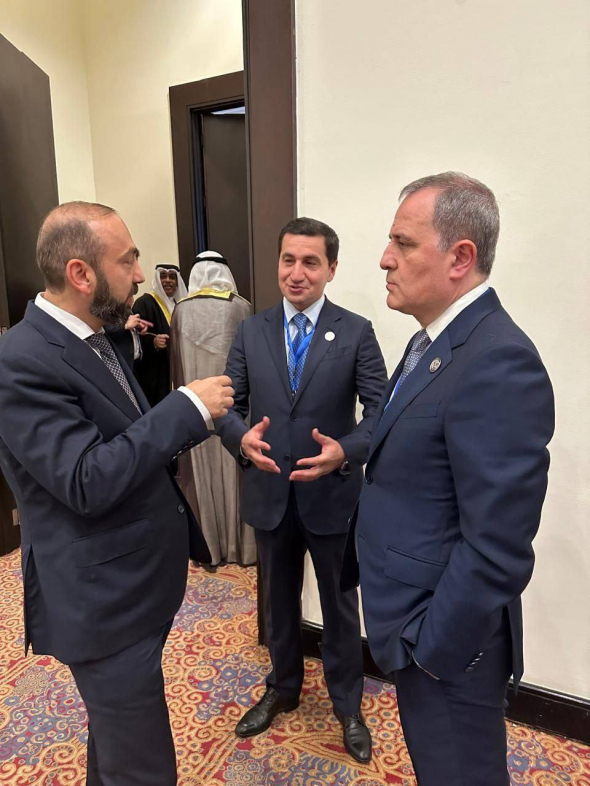 Гаджиев, Байрамов и Мирзоян провели беседу на полях саммита в Египте