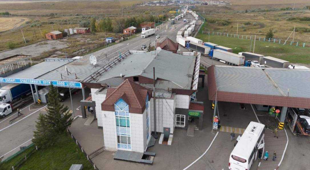 Российские селлеры потеряли товар на миллионы из-за проверок на казахстанской границе