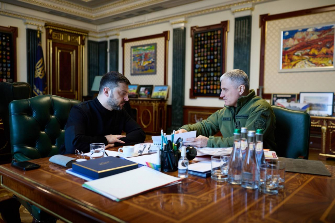 Зеленский: Украина знает о военных планах России в Беларуси