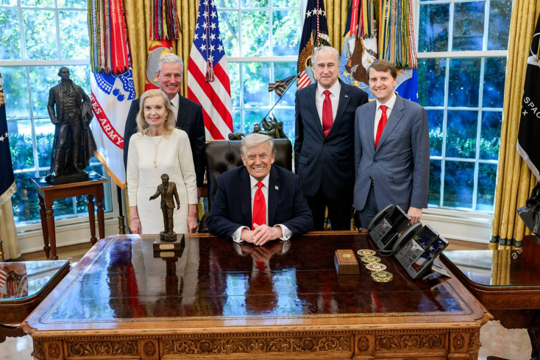 Трамп получил премию «Архитектор мира»