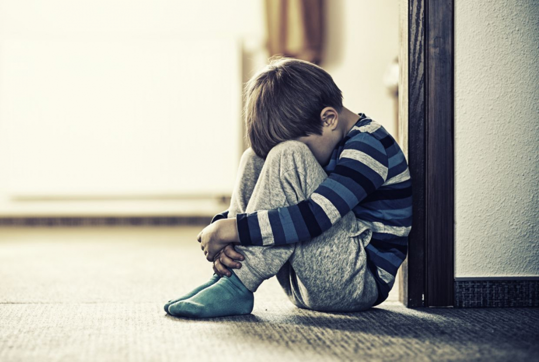 В США супруги съехали, оставив ребенка в пустой квартире