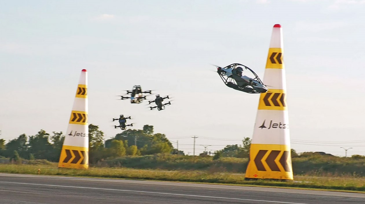 Воздушные гонки по аналогии с «Формулой-1» стали сенсацией