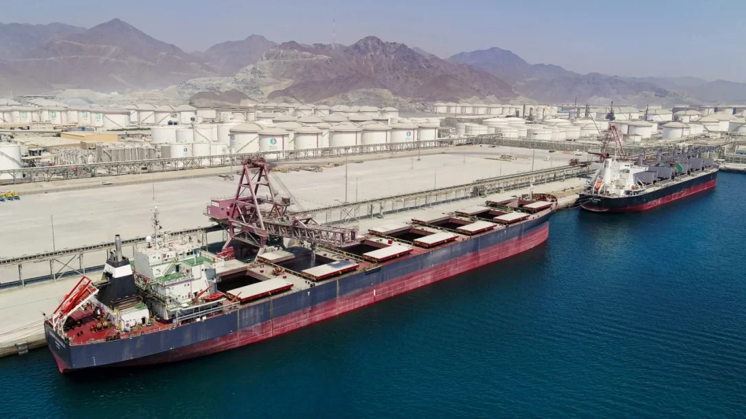 Казахстан закупит в Азербайджане два грузовых судна для увеличения контейнерных перевозок по Каспию