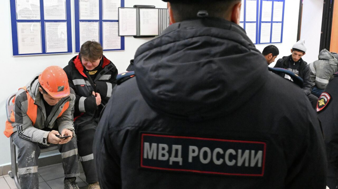 Операция «Нелегал-2025»: из России выдворяют тысячи мигрантов