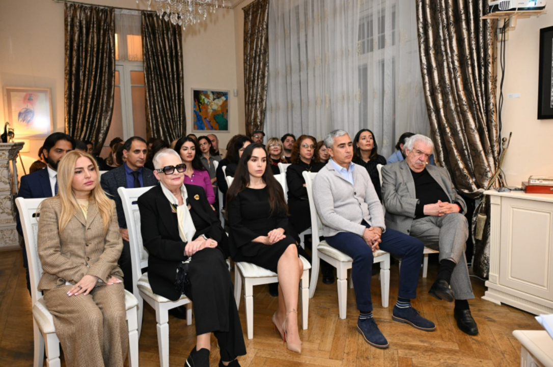 Лейла Алиева посетила открытие фестиваля "Нефтяной бум улыбается всем"