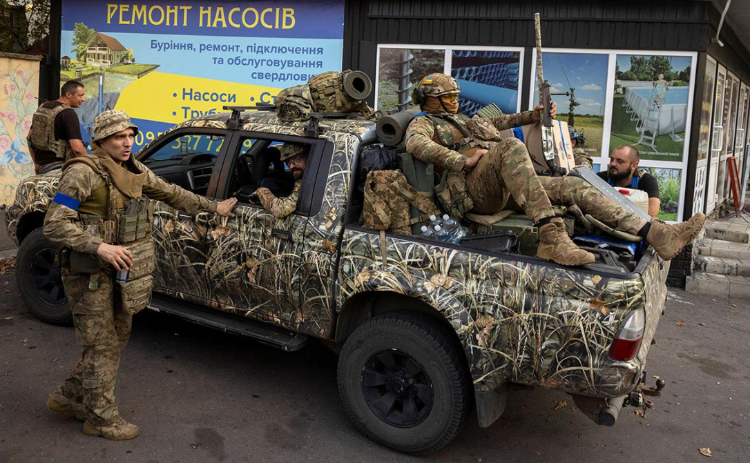 Решающие бои за Покровск: город держится из последних сил