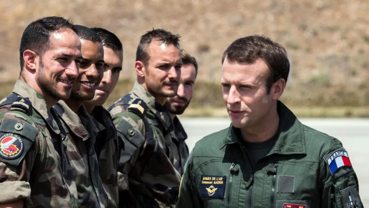 Макрон вводит добровольную военную службу во Франции 1 Макрон вводит добровольную военную службу во Франции