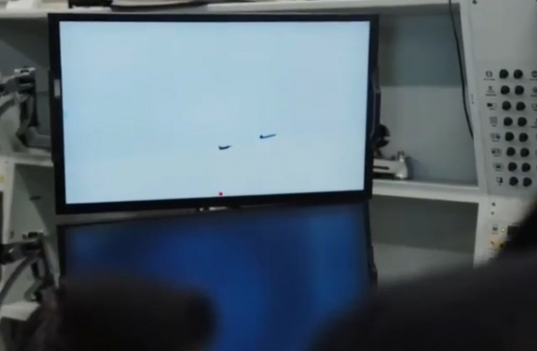 Bayraktar Kızılelma засёк F-16 и симулировал удар по нему