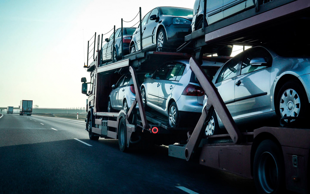 Азербайджан резко сократил импорт автомобилей из Грузии