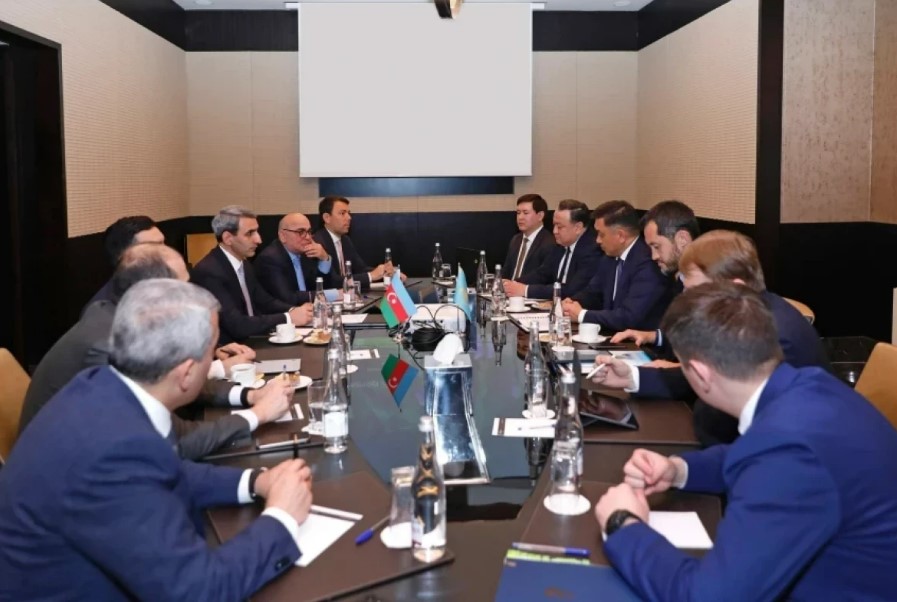 Ж/д-партнерство Азербайджана и Казахстана укрепляет взаимодействие по транспортировке грузов