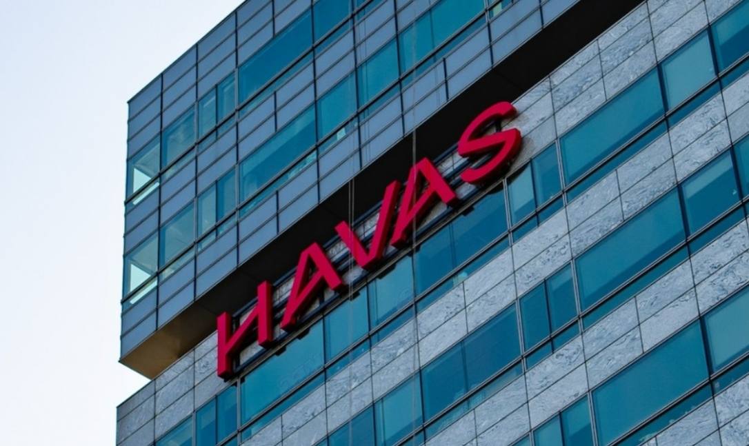 Французский гигант рекламного рынка нацелился на британскую компанию