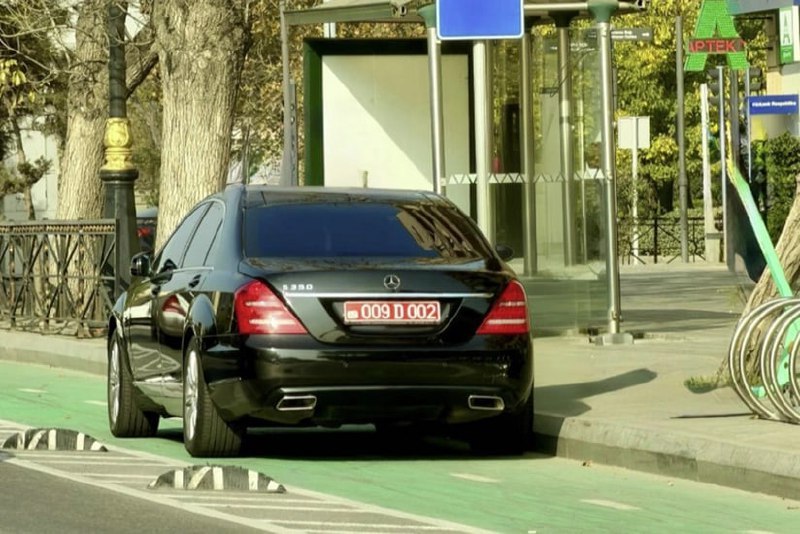 В Баку напомнили: даже дипломатам нельзя нарушать ПДД