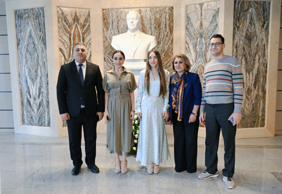 Лейла и Алена Алиевы на фестивале ANIMAFILM, в детском доме и школе-интернате в Лянкяране