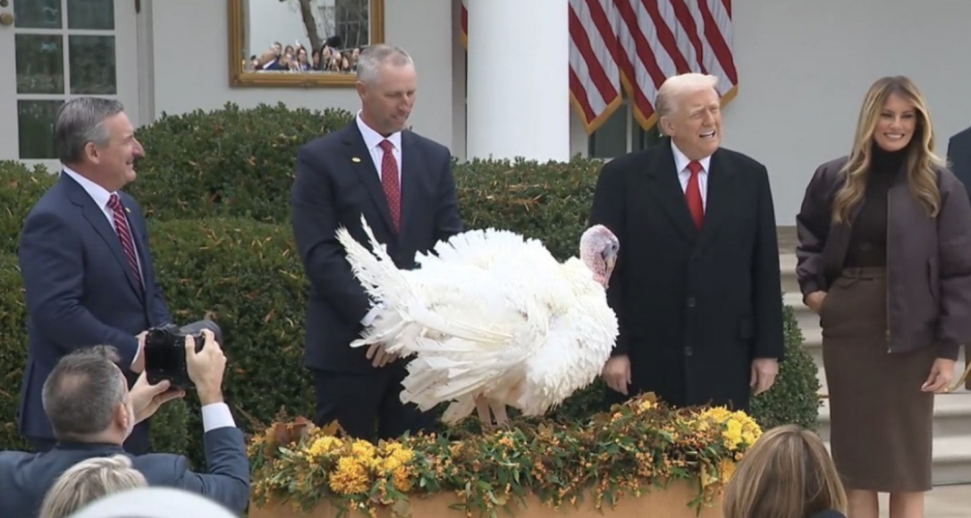 Трамп торжественно помиловал индейку
