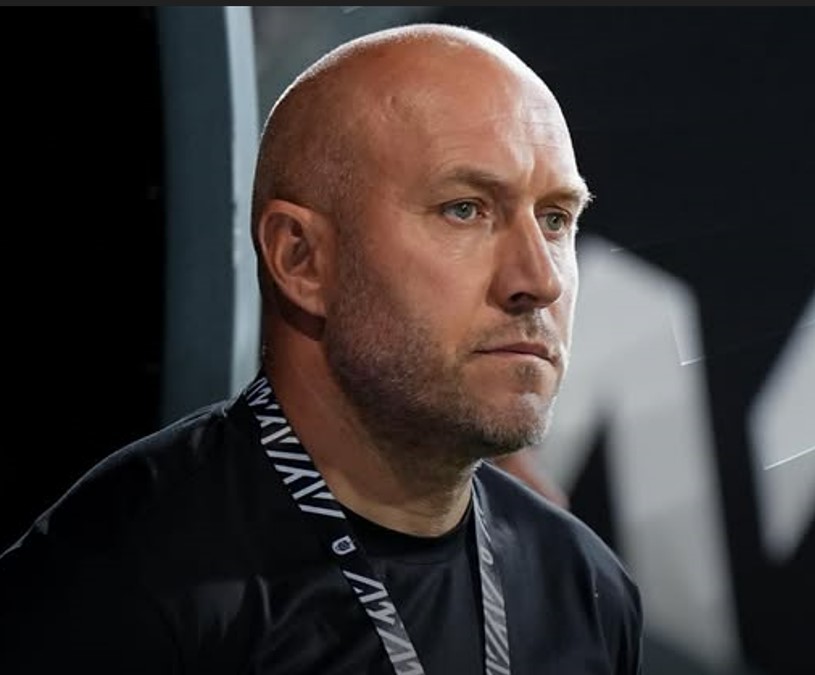 «Нефтчи» уволил наставника клуба