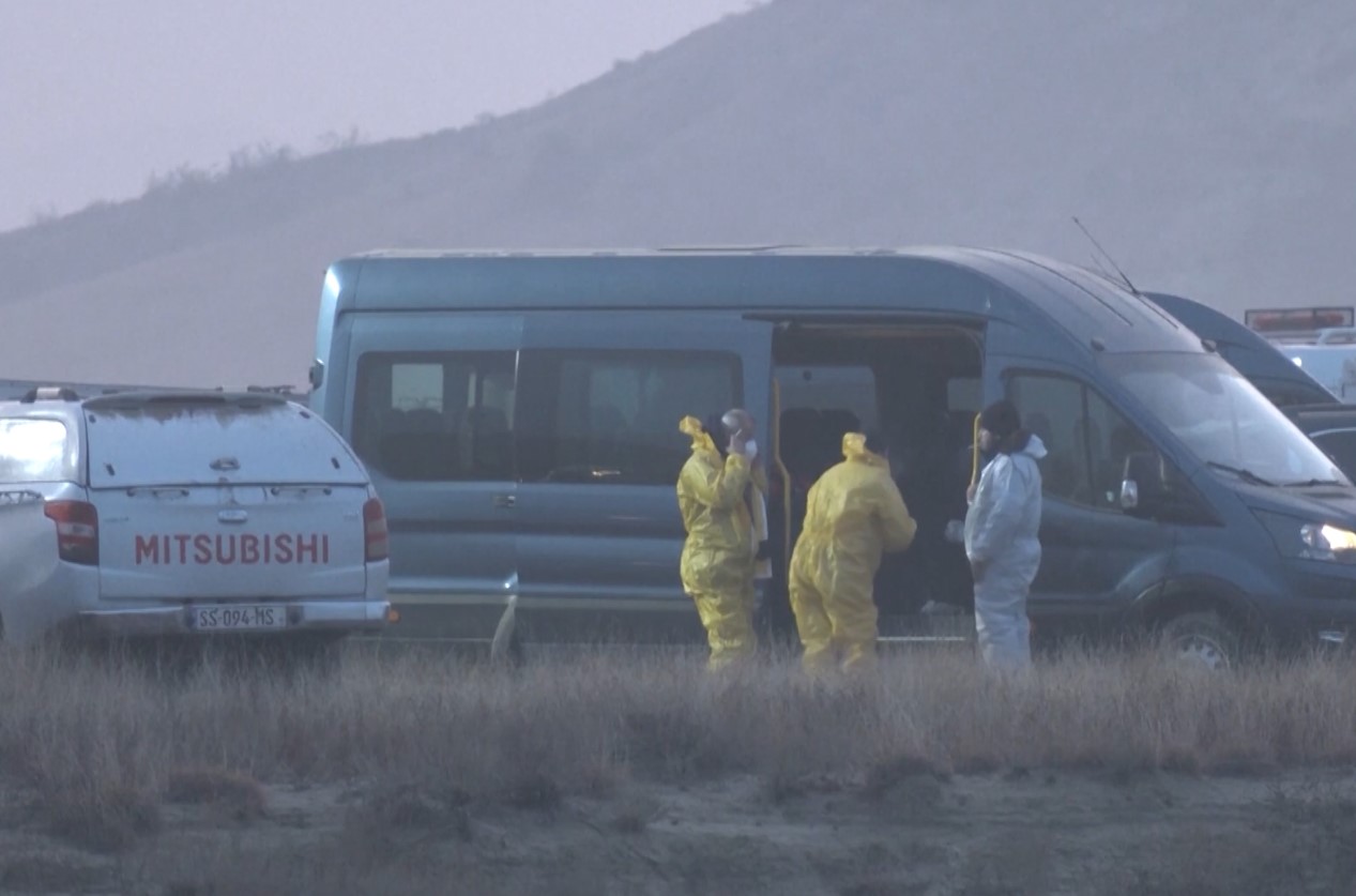 Продолжаются работы на месте крушения турецкого самолета в Грузии