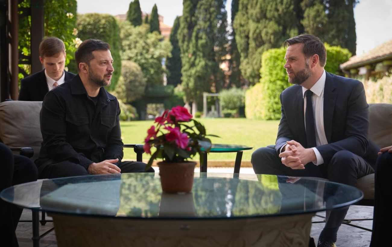 Зеленский обсудил с Вэнсом детали мирного плана США 1 Зеленский обсудил с Вэнсом детали мирного плана США