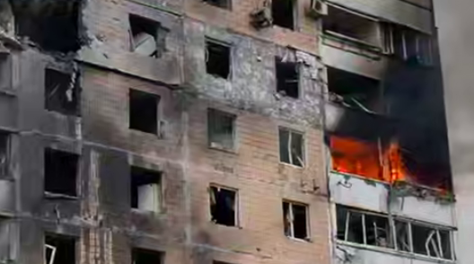Россия ударила по жилым многоэтажкам в Запорожье