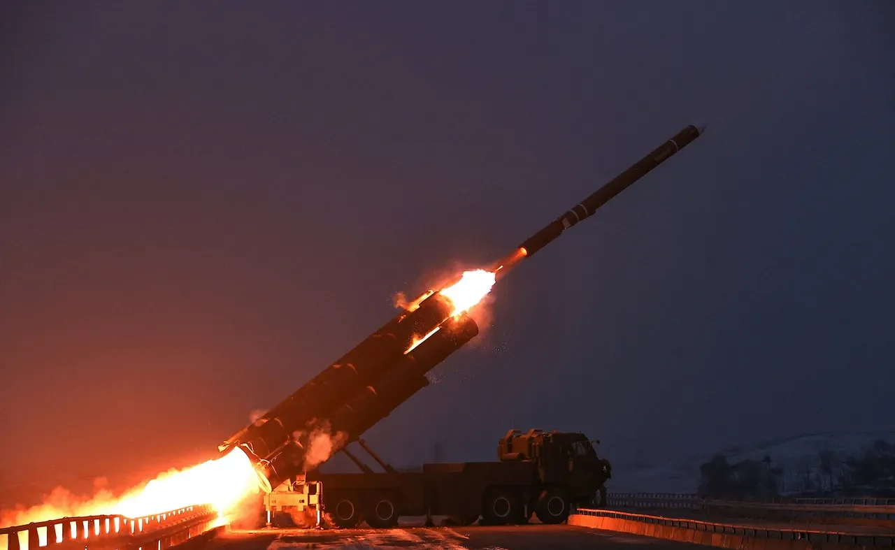 Ким Чен Ын понаблюдал за пуском стратегических крылатых ракет 7 Ким Чен Ын понаблюдал за пуском стратегических крылатых ракет