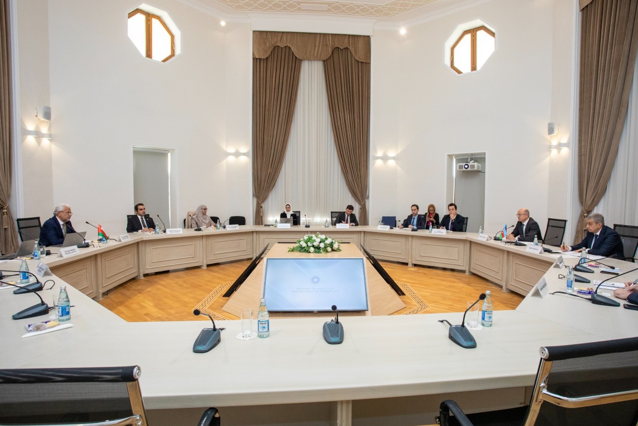 Азербайджан и Оман сближают позиции в энергетике