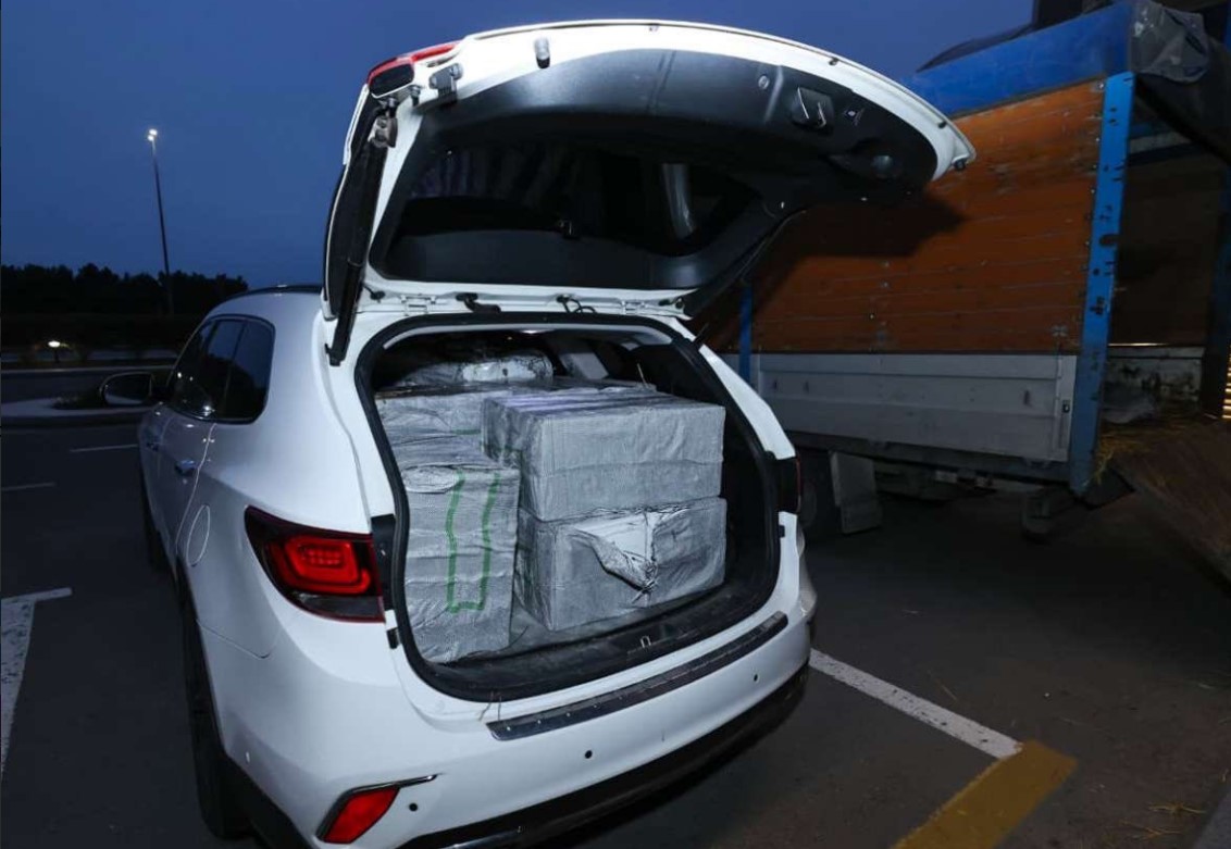 Таможня предотвратила контрабанду крупной партии сигарет