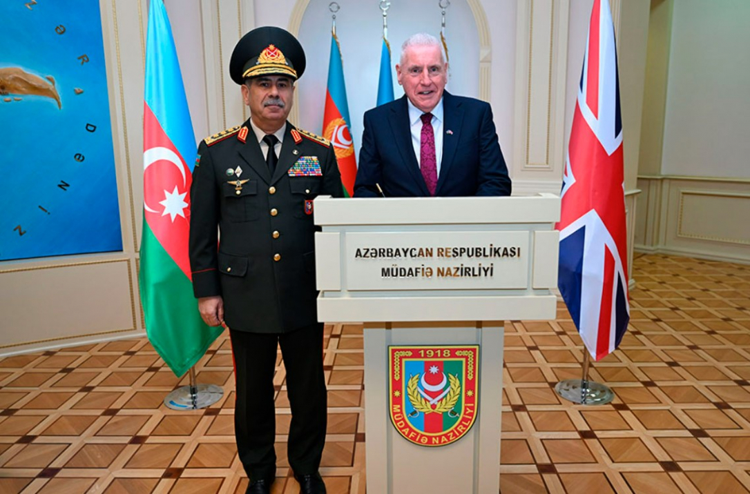 Лондон заинтересован в расширении военного сотрудничества с Баку