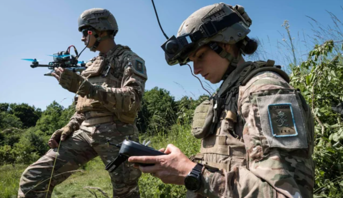 Французские военные тренируются в Донбассе