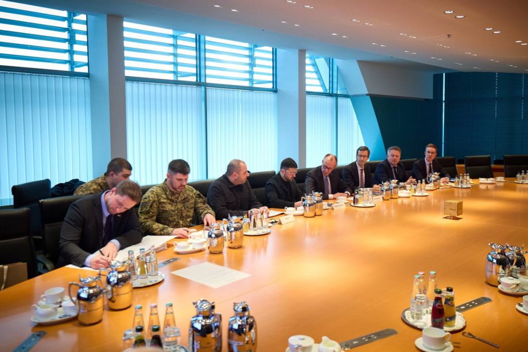 Барак Равид заявил о "продуктивных" переговорах Уиткоффа и Зеленского