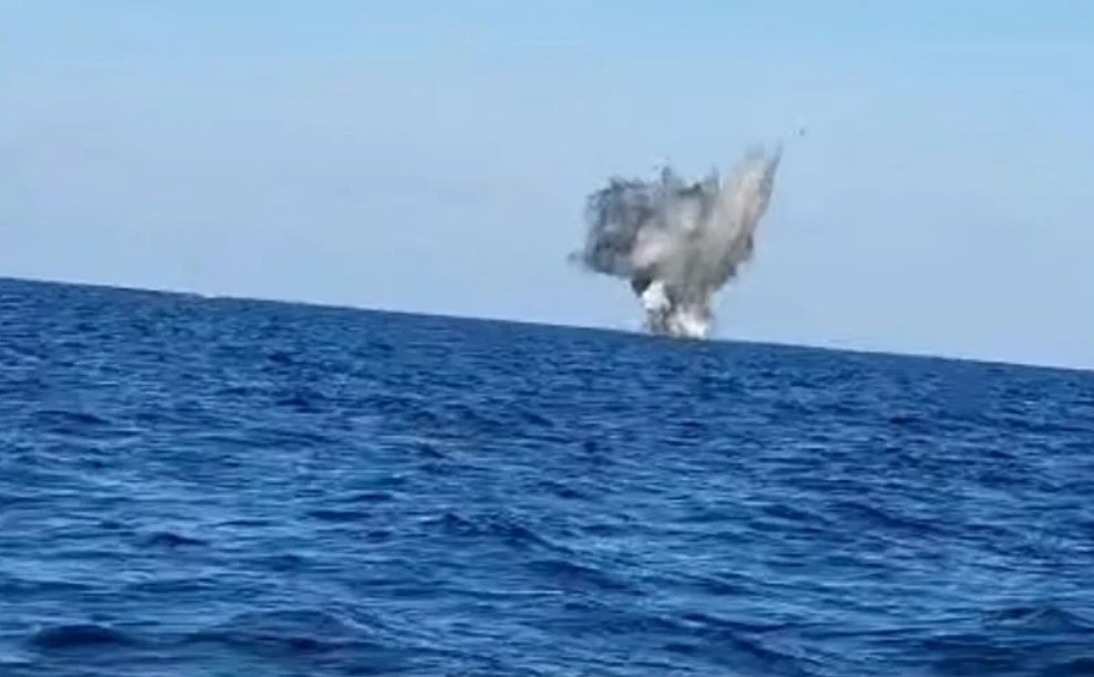 Румынские водолазы обезвредили в Черном море опасный дрон