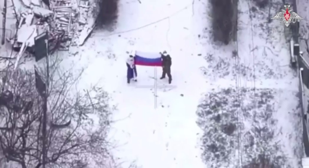 Дед Мороз с российским флагом "освободил" город в т.н. "ДНР"