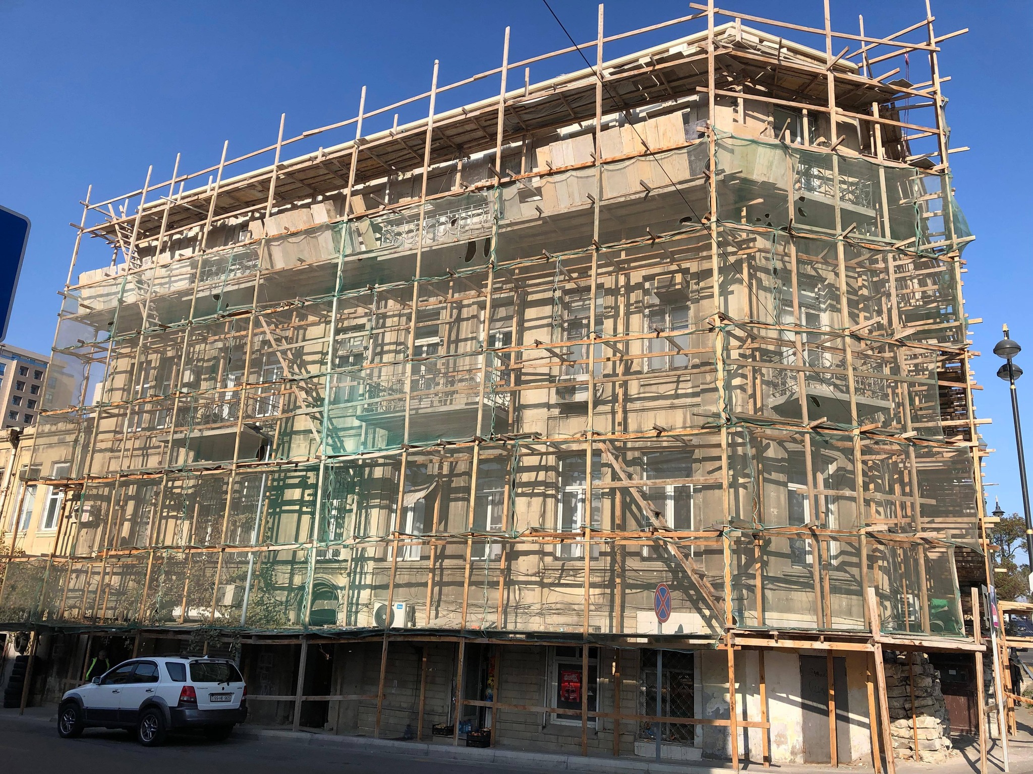 В Баку при ремонте нанесен ущерб памятнику истории