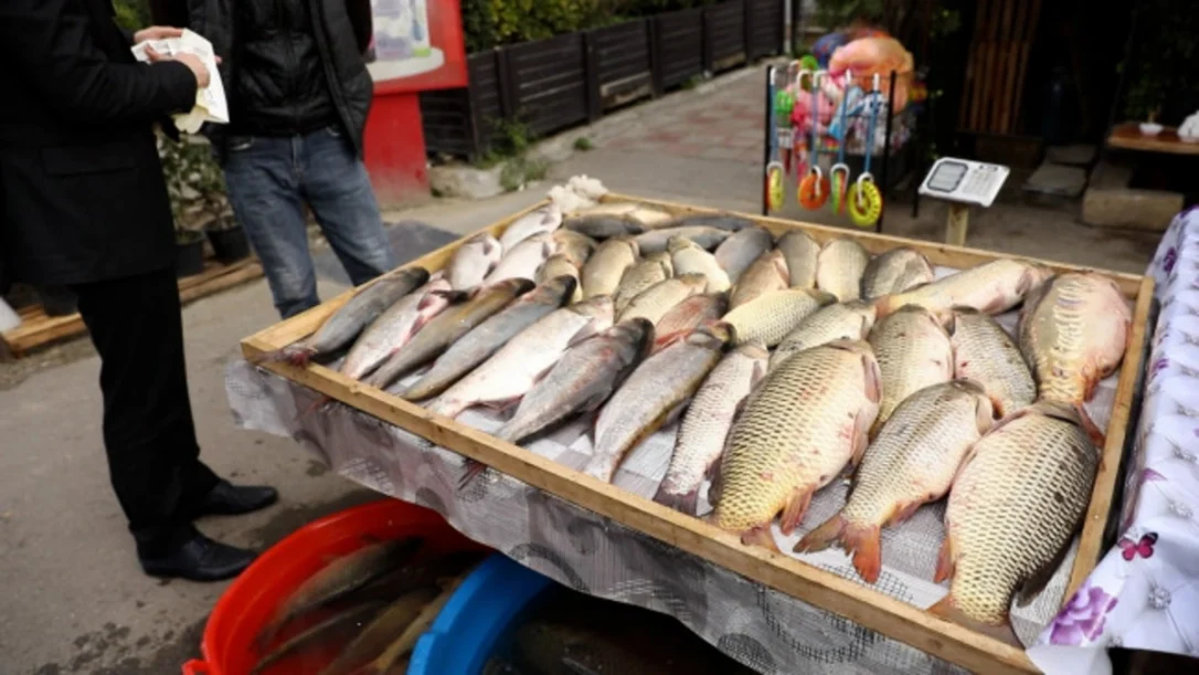 В Ясамальском районе прошел рейд против уличной торговли