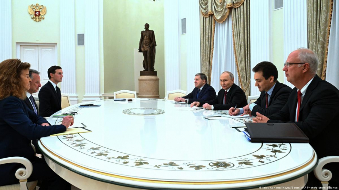 Пятичасовые переговоры в Кремле: как Путин давил на эмиссаров Трампа