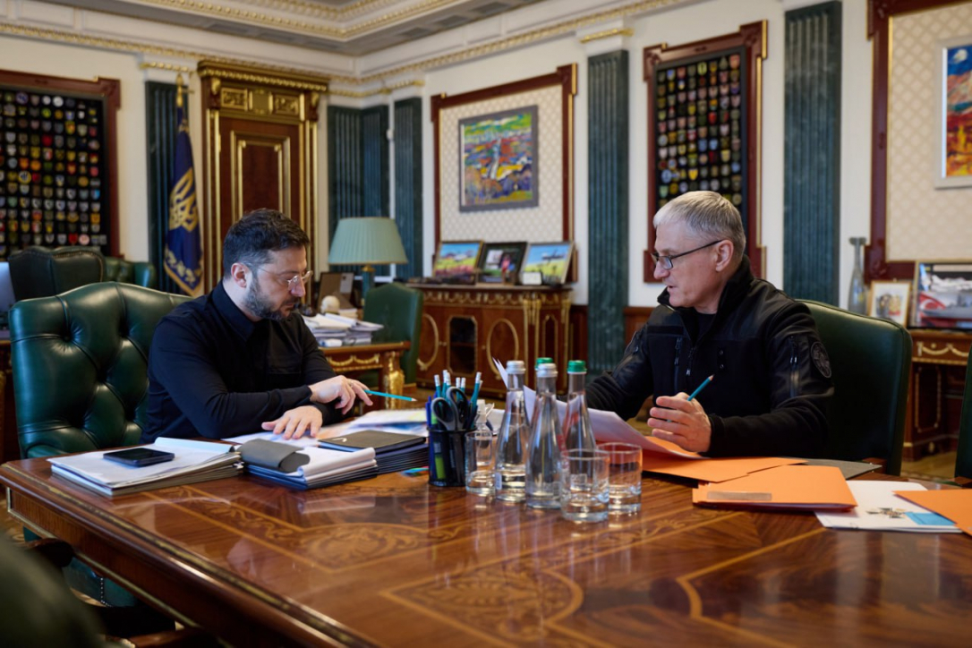 Зеленский велел отслеживать сотрудничество между Москвой и Пекином