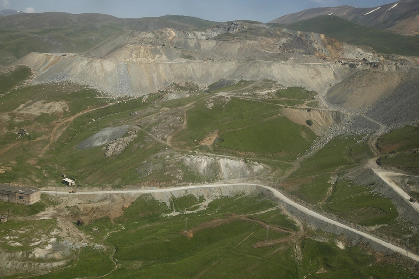 Азербайджан и Армения осмотрели приграничный участок рудника «Зод»