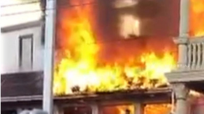 В Сумгайыте горит отель 2 В Сумгайыте горит отель