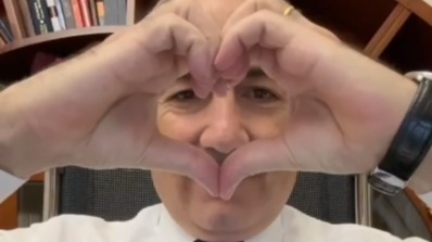 Пашинян поприветствовал поставки бензина из Азербайджана в Армению