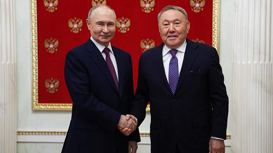 Путин встретился с Назарбаевым
