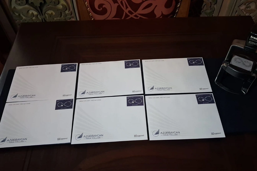 Выпущена почтовая марка в память о самолете AZAL, потерпевшем крушение в Актау